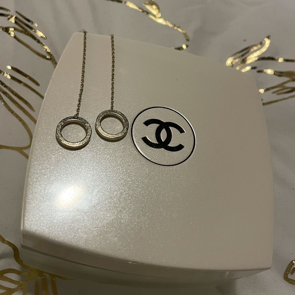 Gold Tone Geometric Pendant Hanging Earrings